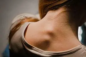 Masaje cervical en Sabadell - mejora tus cervicales y elimina la tensión muscular